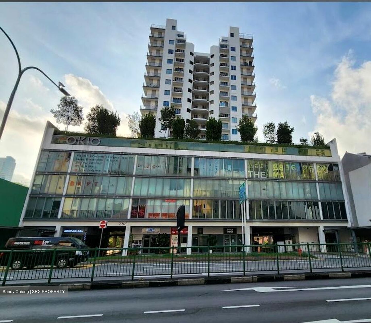 Okio (D12), Retail #452250751